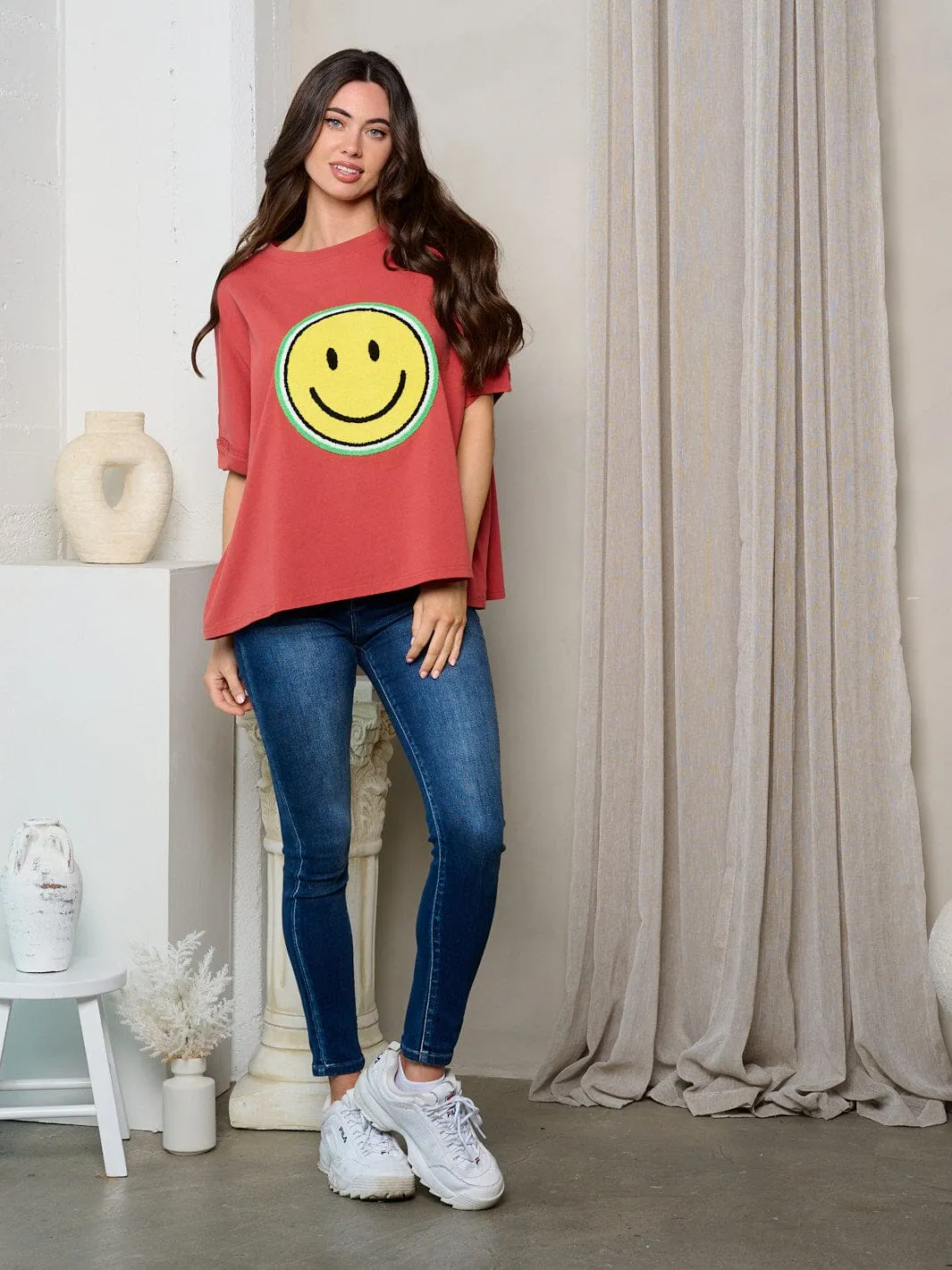 WOMEN'S SHORT SLEEVE FUZZY GRAPHIC DETAILED OVERSIZE TOP