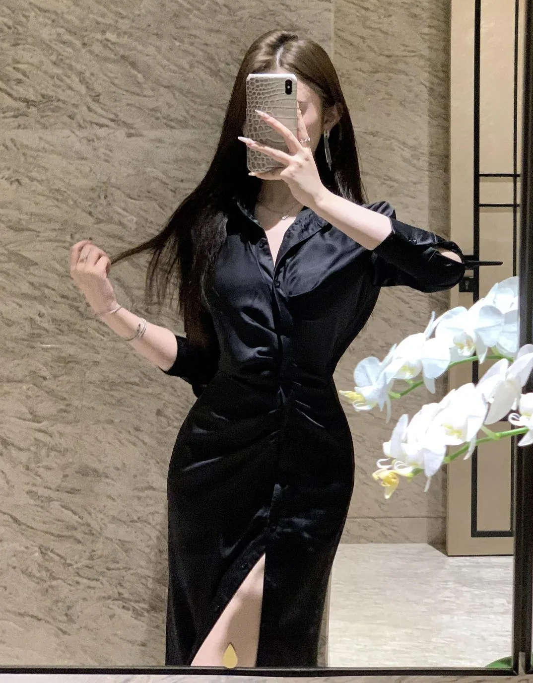 Women's Slinky French Style Shirt Shirtwaist Dress with Spread Neckline and Waist Adjustment