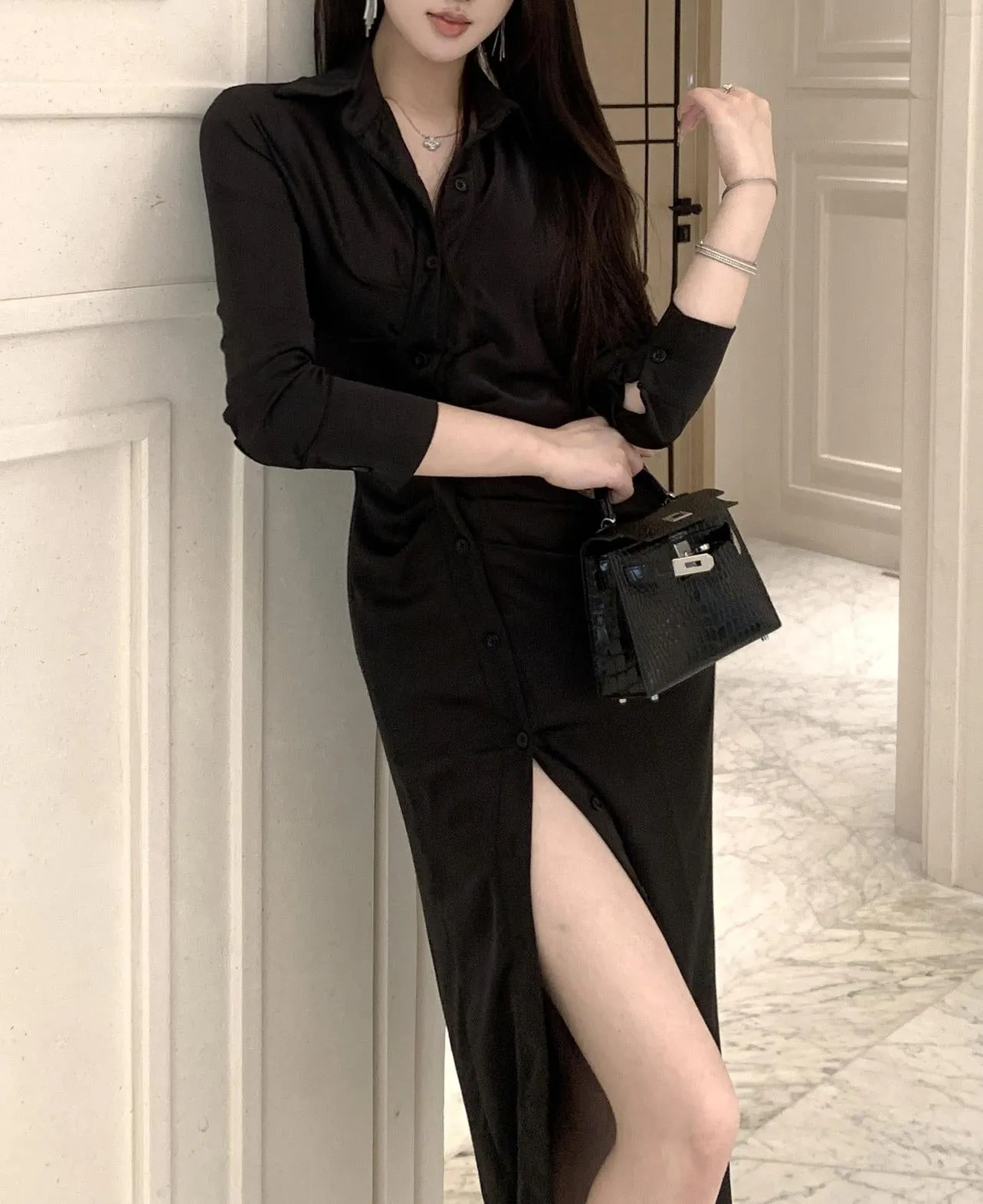 Women's Slinky French Style Shirt Shirtwaist Dress with Spread Neckline and Waist Adjustment